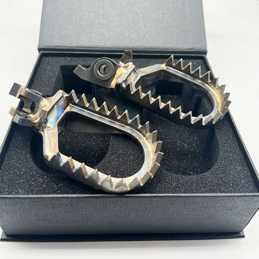 Titanium footpegs - WheelX